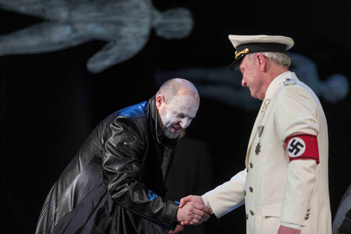 Jókai Színház: Mefisztó